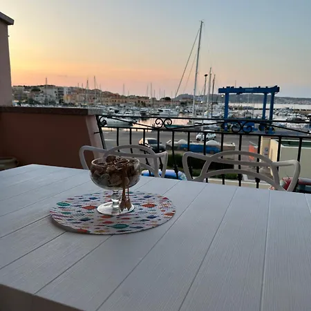 Riva Dei Lestrigoni