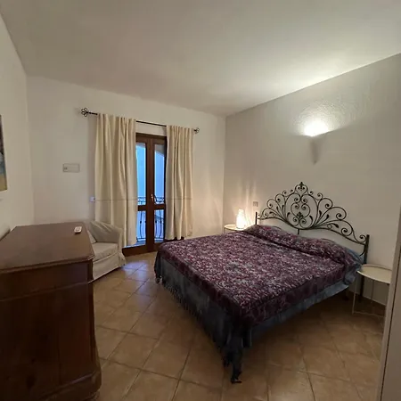 Riva Dei Lestrigoni *